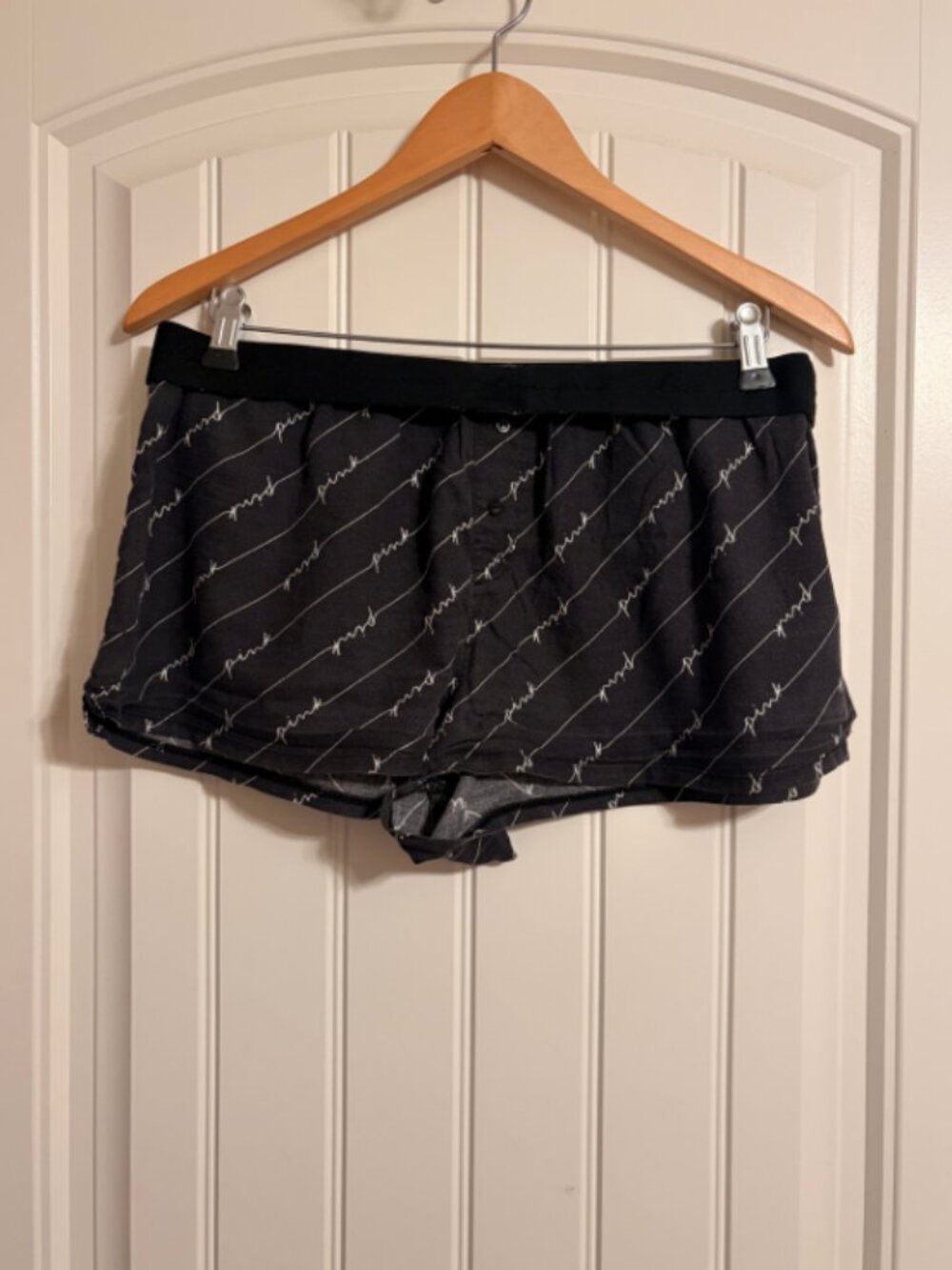 PINK Victoria's Secret sleepwear boxer shorts size medium